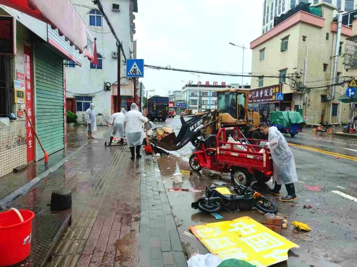 疏浚清淤、防蚊灭蚊！常平全力做好暴雨积水后恢复工作