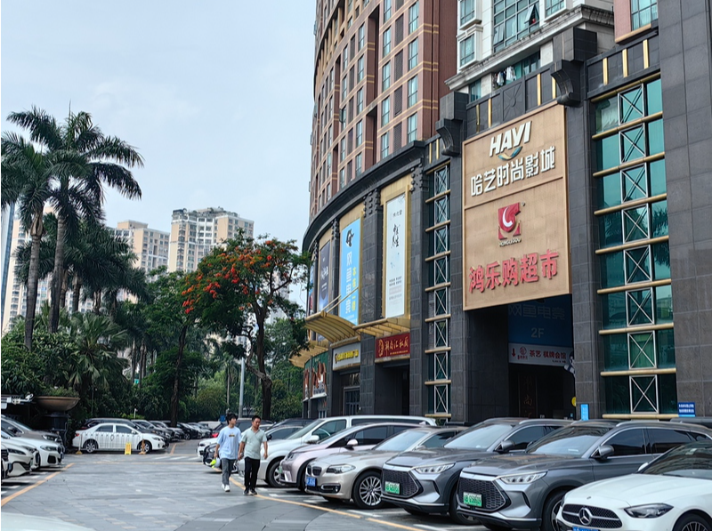 御景华城底商拟建“大型二手手机维修市场”？ 小区居民强烈反对，经营商、南园街道回应 | 晶报特别报道