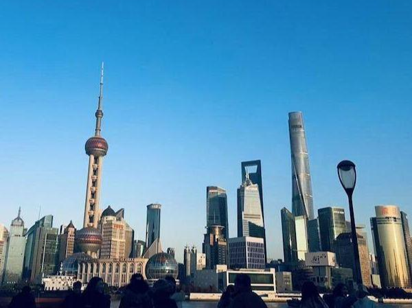 上海调整房地产政策：外环外符合条件不限套数、单身购房视同家庭 