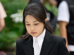 法院深夜批捕金建希 韩前总统夫妇首次同时被羁押