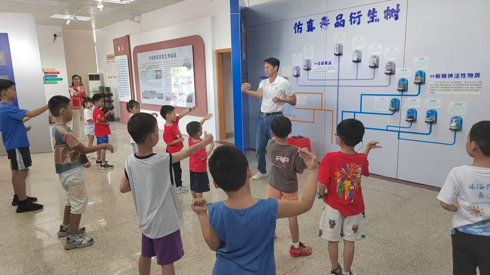 山海之间的成长交响曲，南澳妇联暑期多元服务绘就幸福画卷