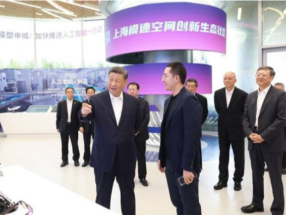 时政微观察丨集中力量办好自己的事 