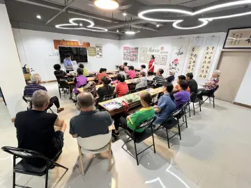 民警支招守护养老钱 翠达社区开展反诈讲座 