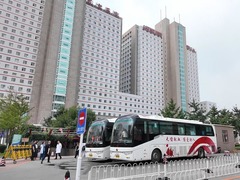 沈阳：白衣天使义务献血庆节日