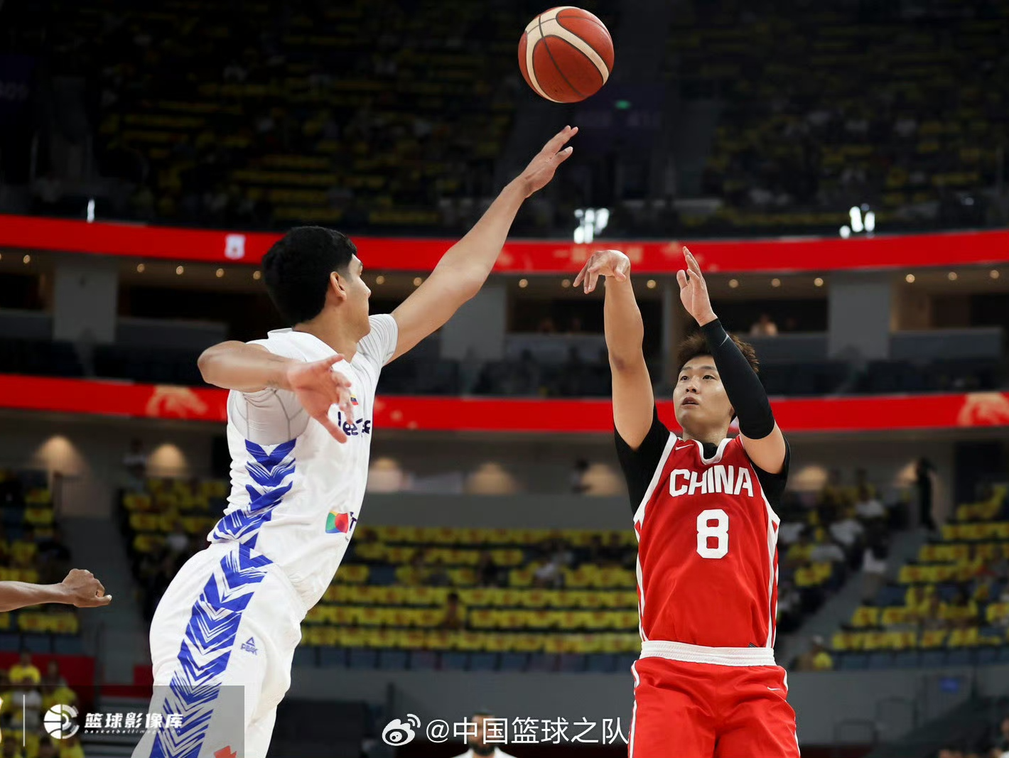 今夜中国男篮迎亚洲杯首战：放下包袱，重拾信心