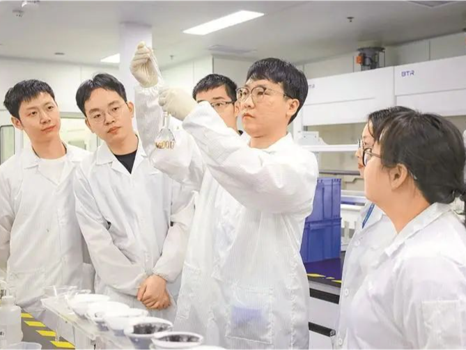 人民日报关注：深圳不断开拓创新背后有个“秘密武器”