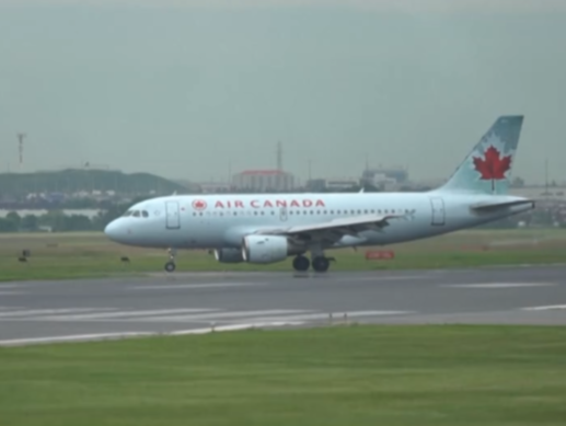 加拿大航空暂停原定复航计划 航班推迟至18日晚恢复 