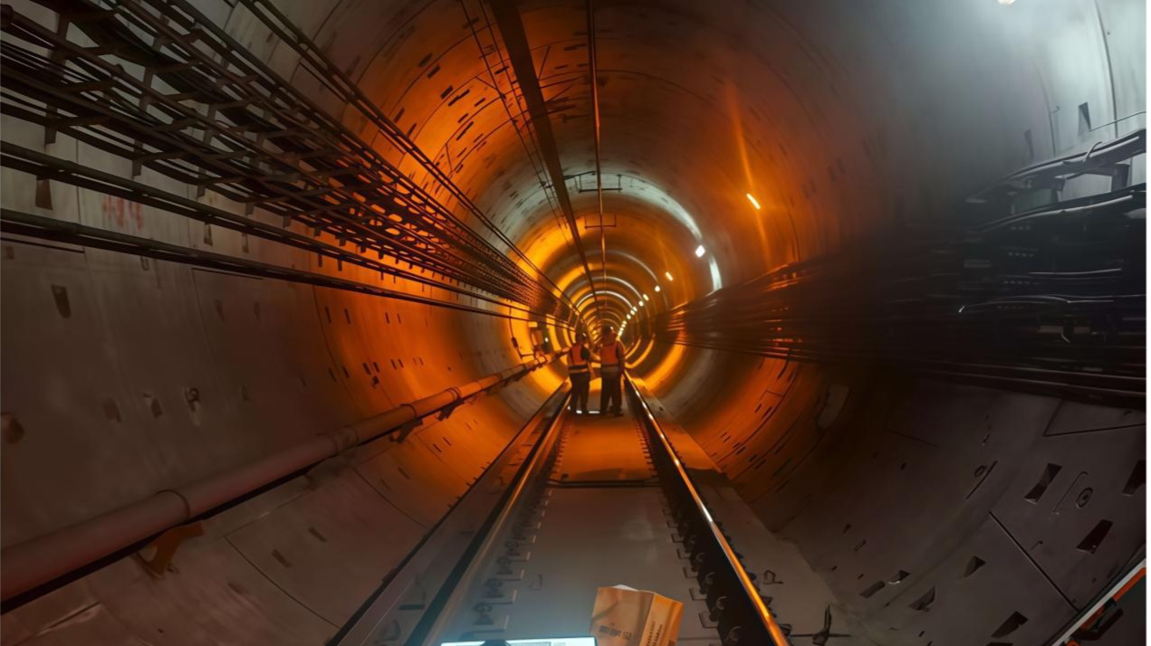 全球首例！深铁集团利用缪子成像技术为隧道拍“CT” | 百千万工程