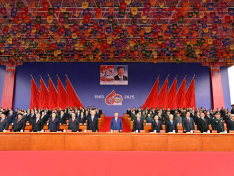 “共建中华民族共同体 书写美丽西藏新篇章”——习近平总书记率中央代表团出席西藏自治区成立六十周年庆祝活动纪实‍‍ 