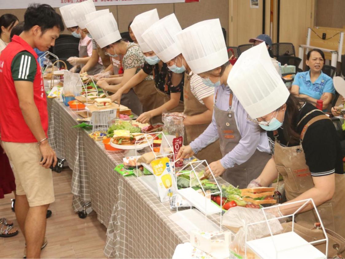 大浪街道社区厨艺擂台绽放“她力量”