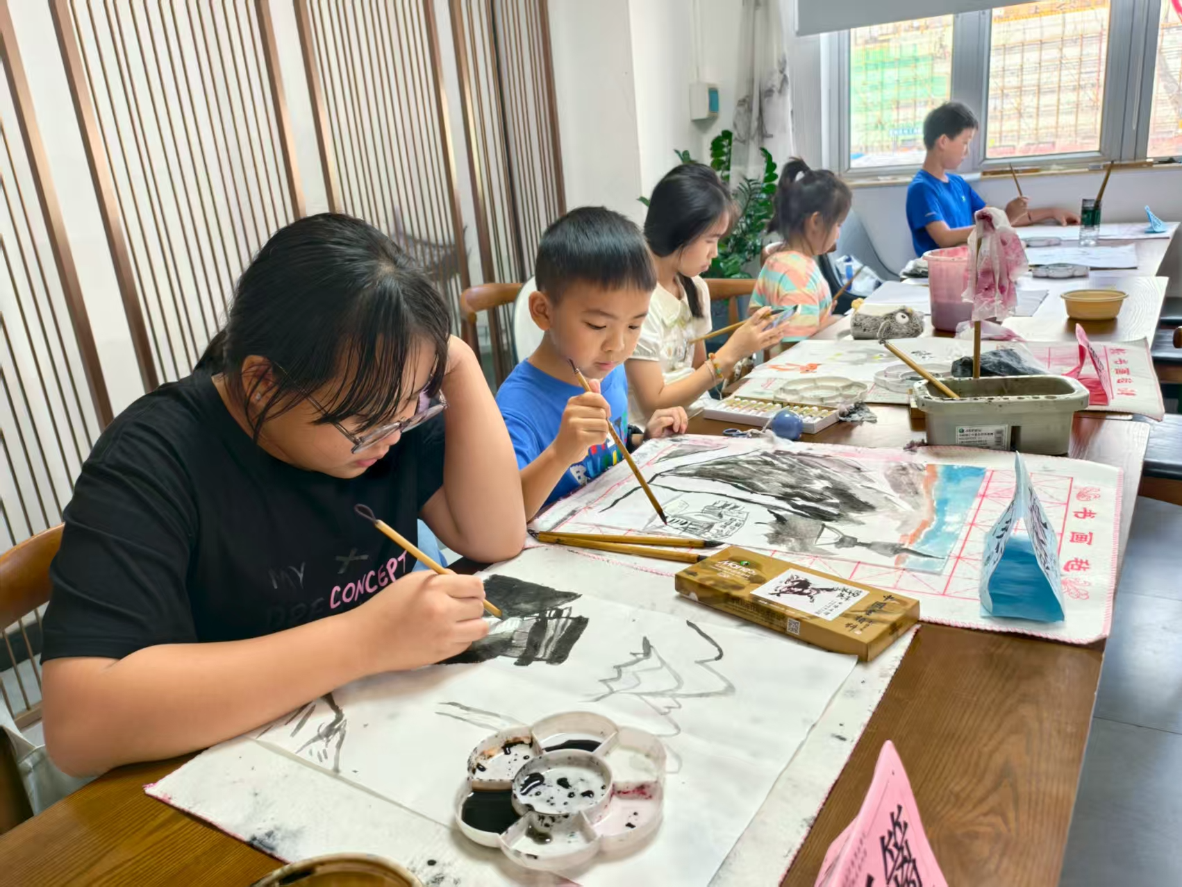 夏日里的暖心守护，深圳市罗湖中医院开办关爱职工子女夏令营