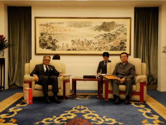 外交部亚洲司负责人就日本政要参拜靖国神社向日方提出严正交涉