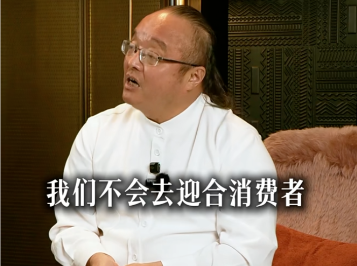 网友吐槽“月薪2万元吃不起”，百果园董事长：不会迎合消费者