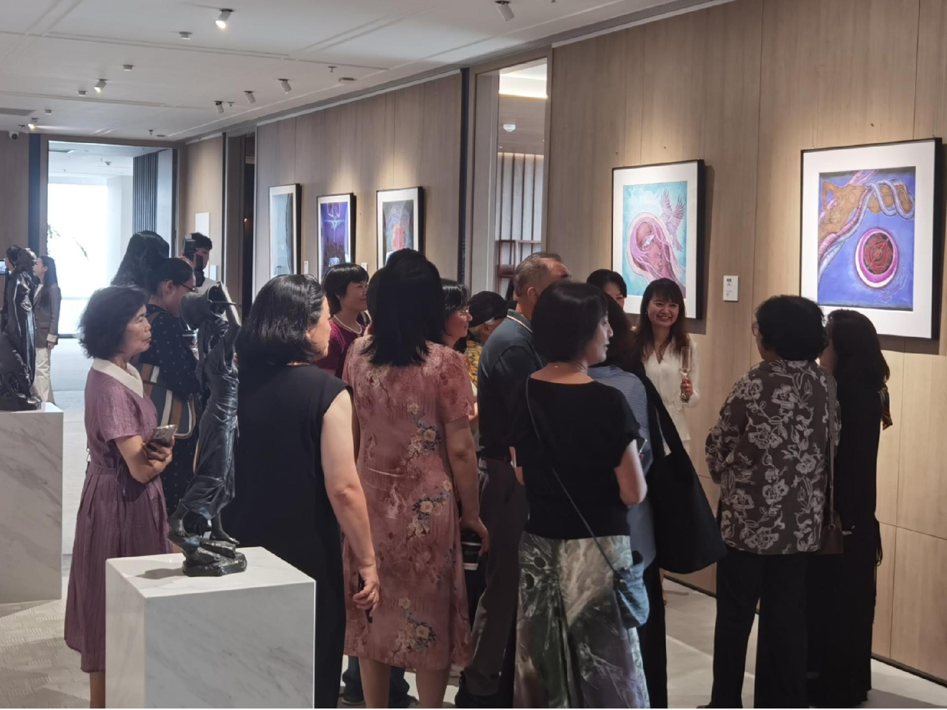 《传灯：廖荧艺术展》深圳启幕