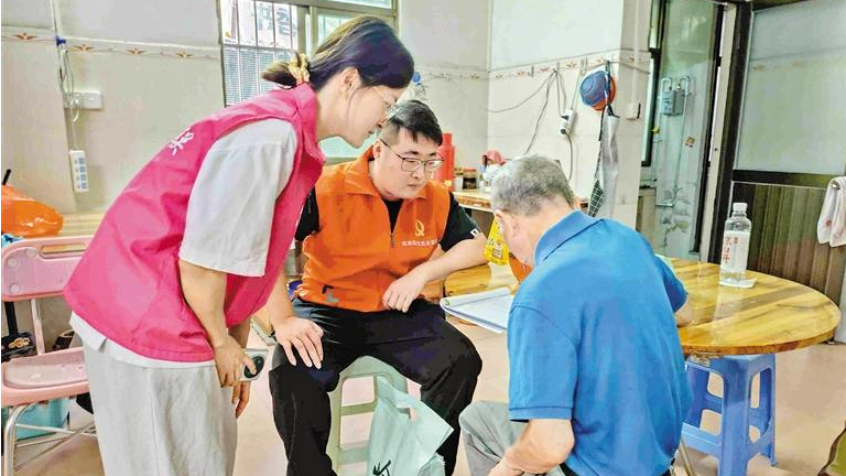 松轩社区关爱高龄特殊群体