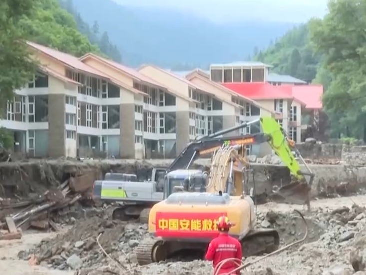 甘肃榆中县95%灾毁道路已恢复通行