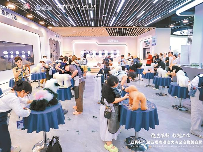 宠域知汇宠物生态城签约仪式举行 华南最大公园旁宠物全生命周期综合体迎来首批种子商户