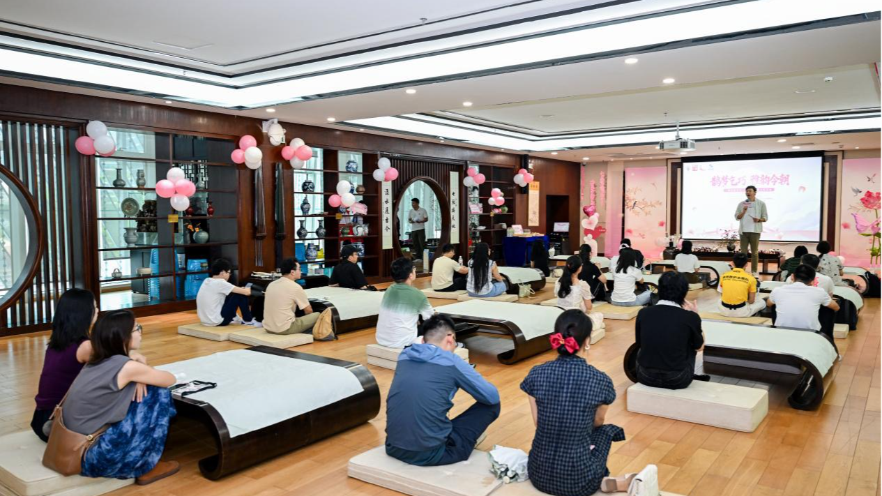 宝安区“我们的节日·七夕”文化活动亮点纷呈