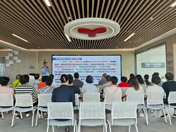 桂园街道反诈讲座 送上“防诈指南+政策礼包”