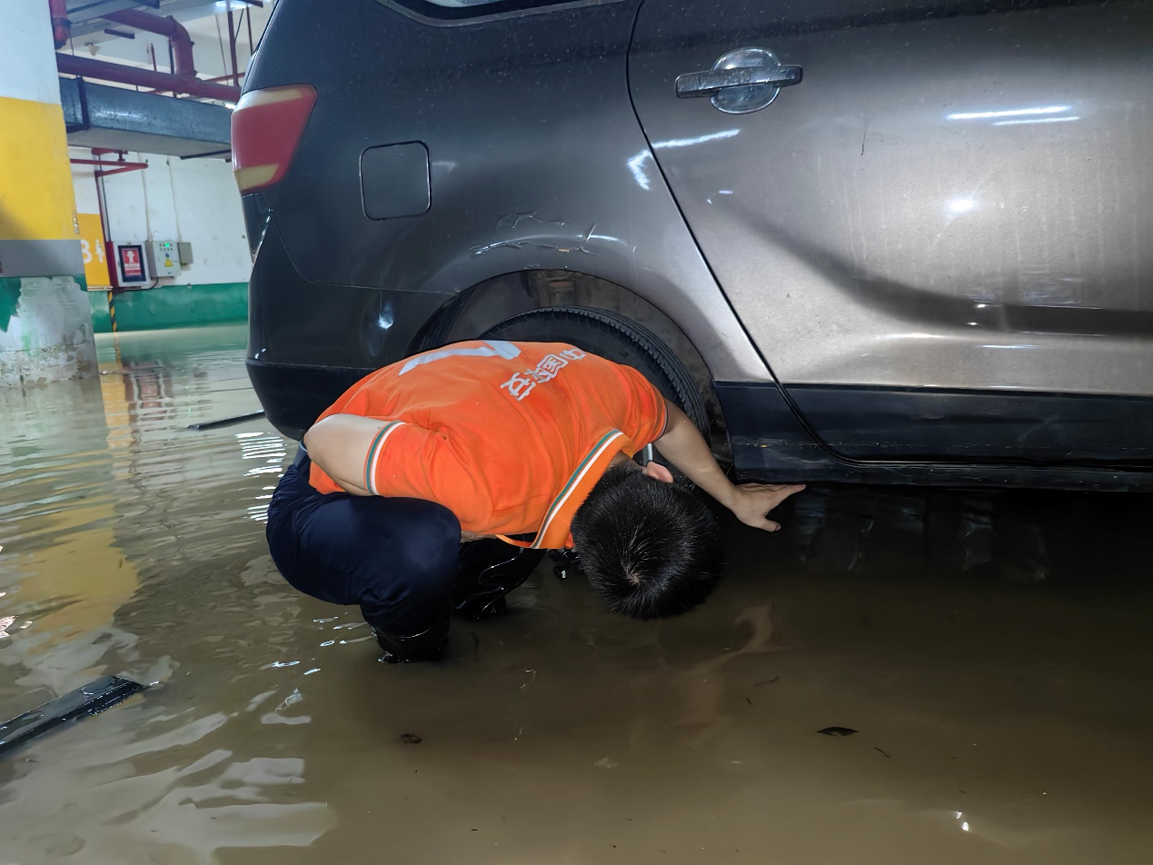 接报案3178件，深圳保险业闻“汛”而动  筑牢暴雨灾害防护网