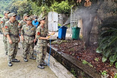 中山220名民兵预备役人员参加灭蚊消杀培训