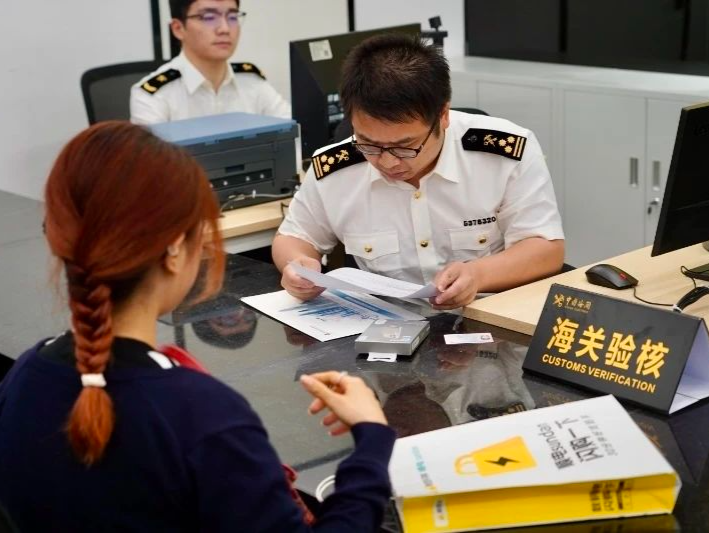 多项跨境消费服务升级 让境外人士在罗湖“不见外”