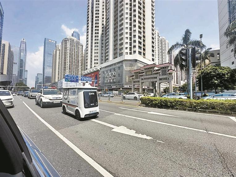 深圳功能型无人车突破800辆！已开通700余条线路，运营路网超1800公里