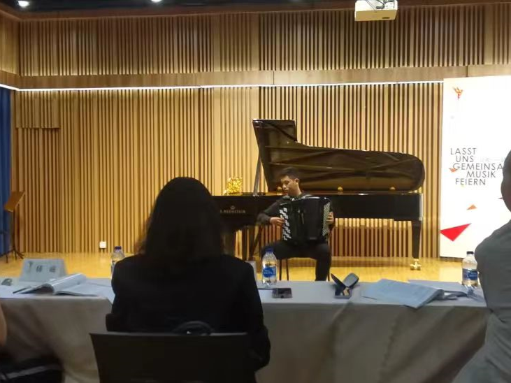 深圳学子斩获“中国蜂鸟音乐奖”全国桂冠