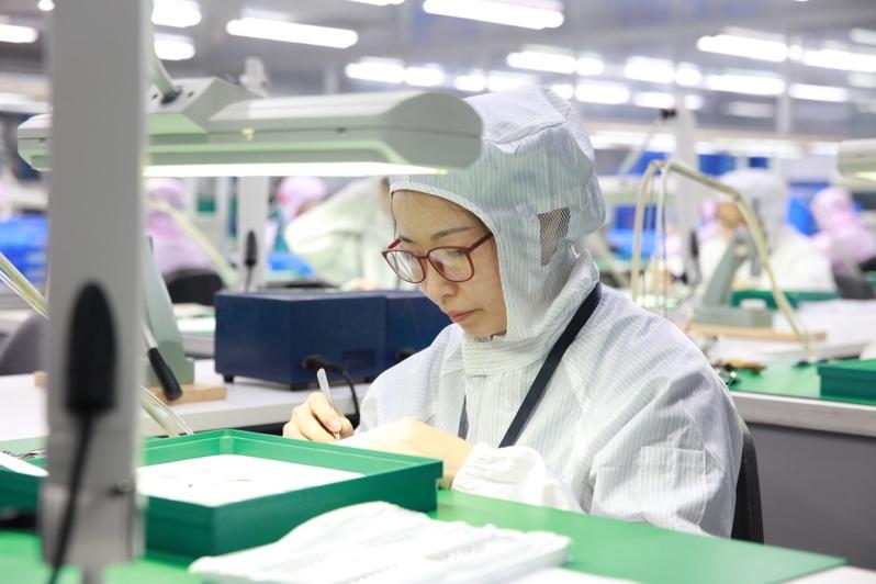 光明时间谷园区钟表匠人技能争霸赛举办