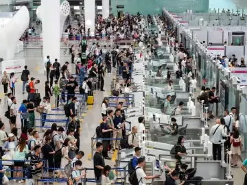 强降雨致航班大面积受影响，深圳铁路动态调整列车运行