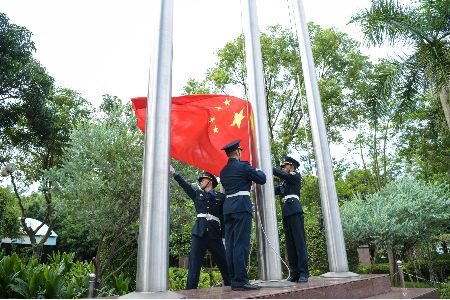 以路为业 以旗为魂！广澳高速广珠段路政大队“国旗班”用行动诠释“退伍不褪色”