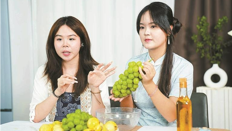 首秀走进龙川！宝安日报助农带货直播