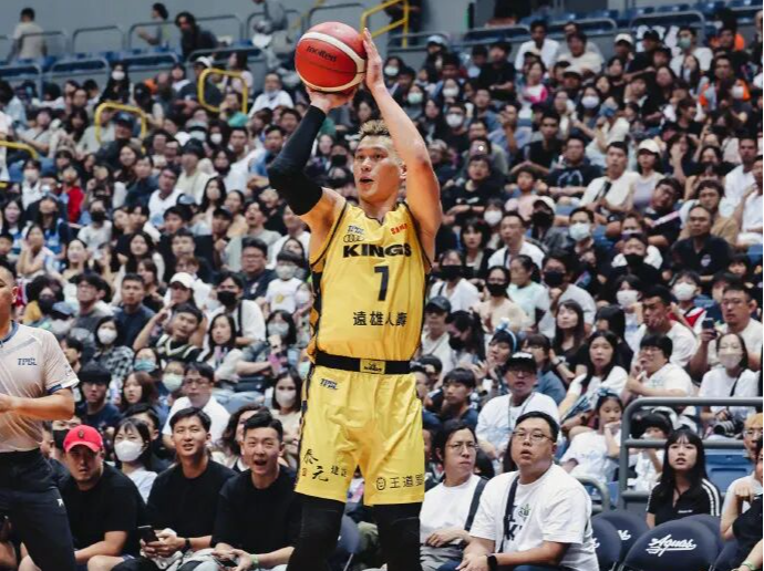 结束15年职业生涯！篮球运动员林书豪宣布退役