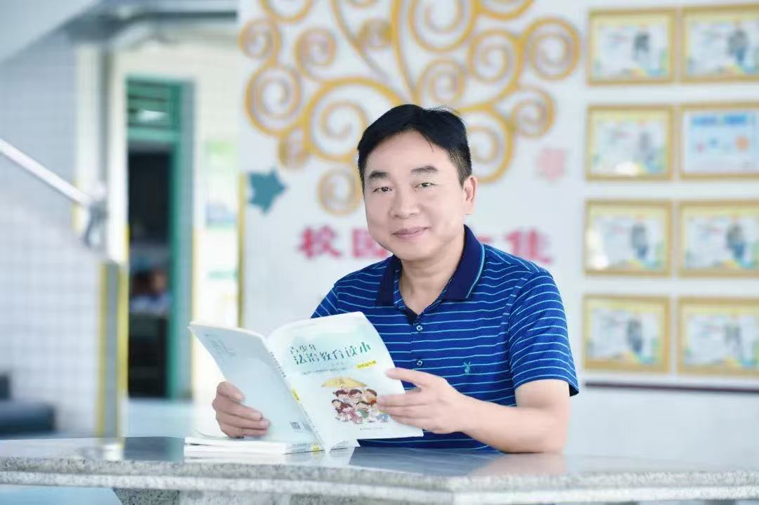 文明之光耀坪山｜谢庭军：奔赴山海，彰显支教情怀与担当