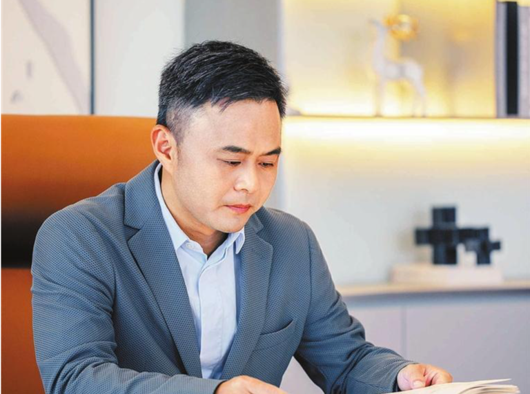李伟柱：以匠心绽放东方之韵｜赓续特区精神 锐意改革开放