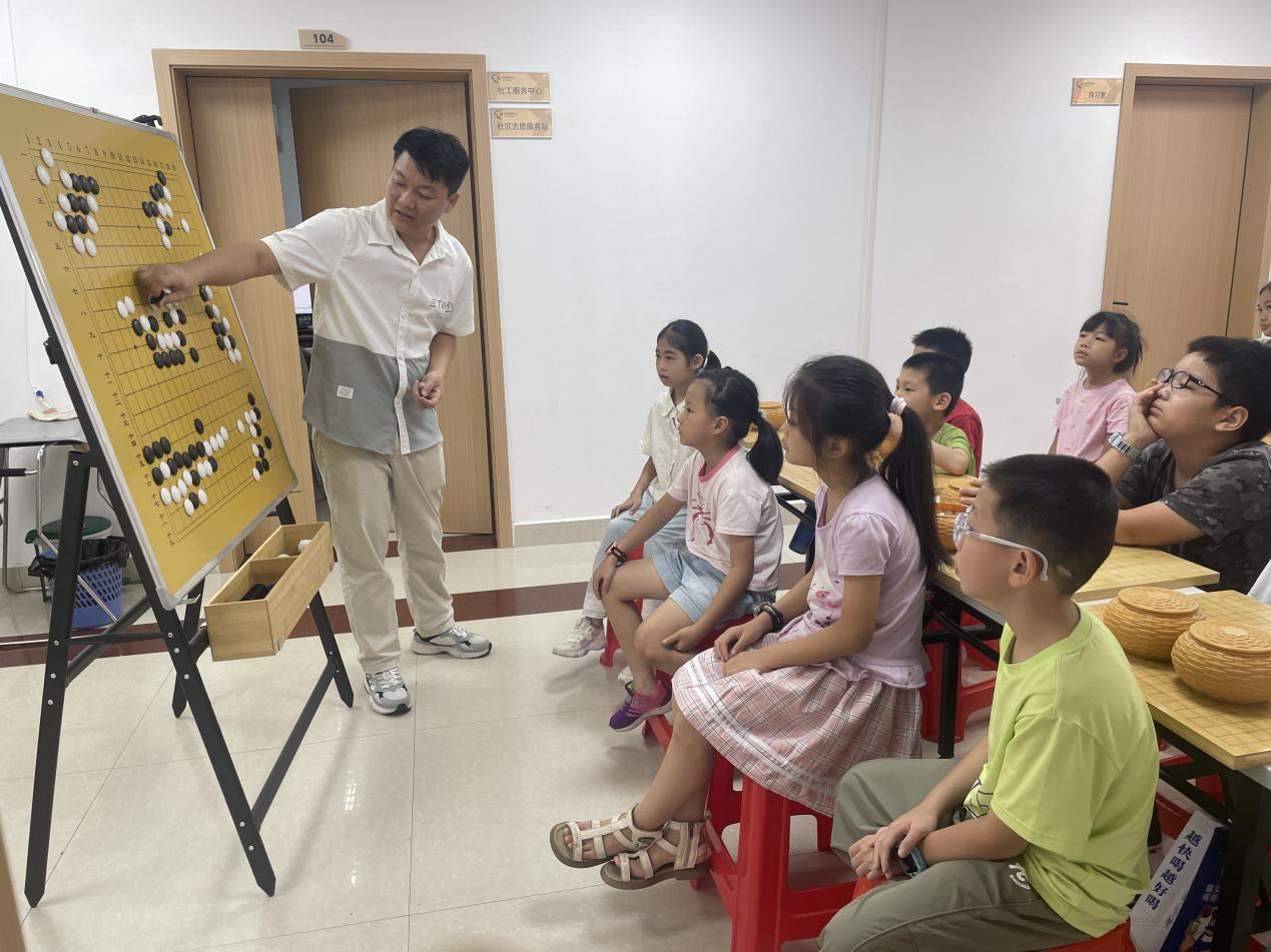 新安布心社区青少年围棋课堂圆满收官