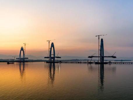 清远新地标即将绽放！清花高速“智造”进度条刷新