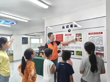 东晓街道开展“无毒青春，健康同行”青少年禁毒知识教育小组活动