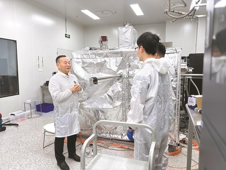 中国科学院院士、深圳国际量子研究院院长俞大鹏：扎根创新沃土攻坚量子科研