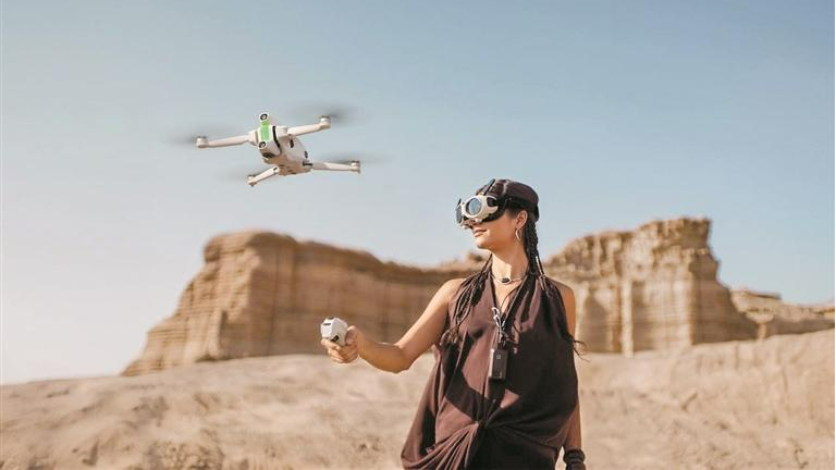 宝企打造全球首款全景无人机