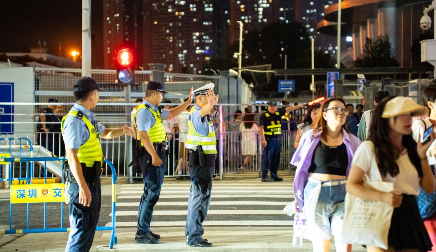 空间置换三级疏导保畅通！多部门联手打赢皇岗口岸交通疏解攻坚战