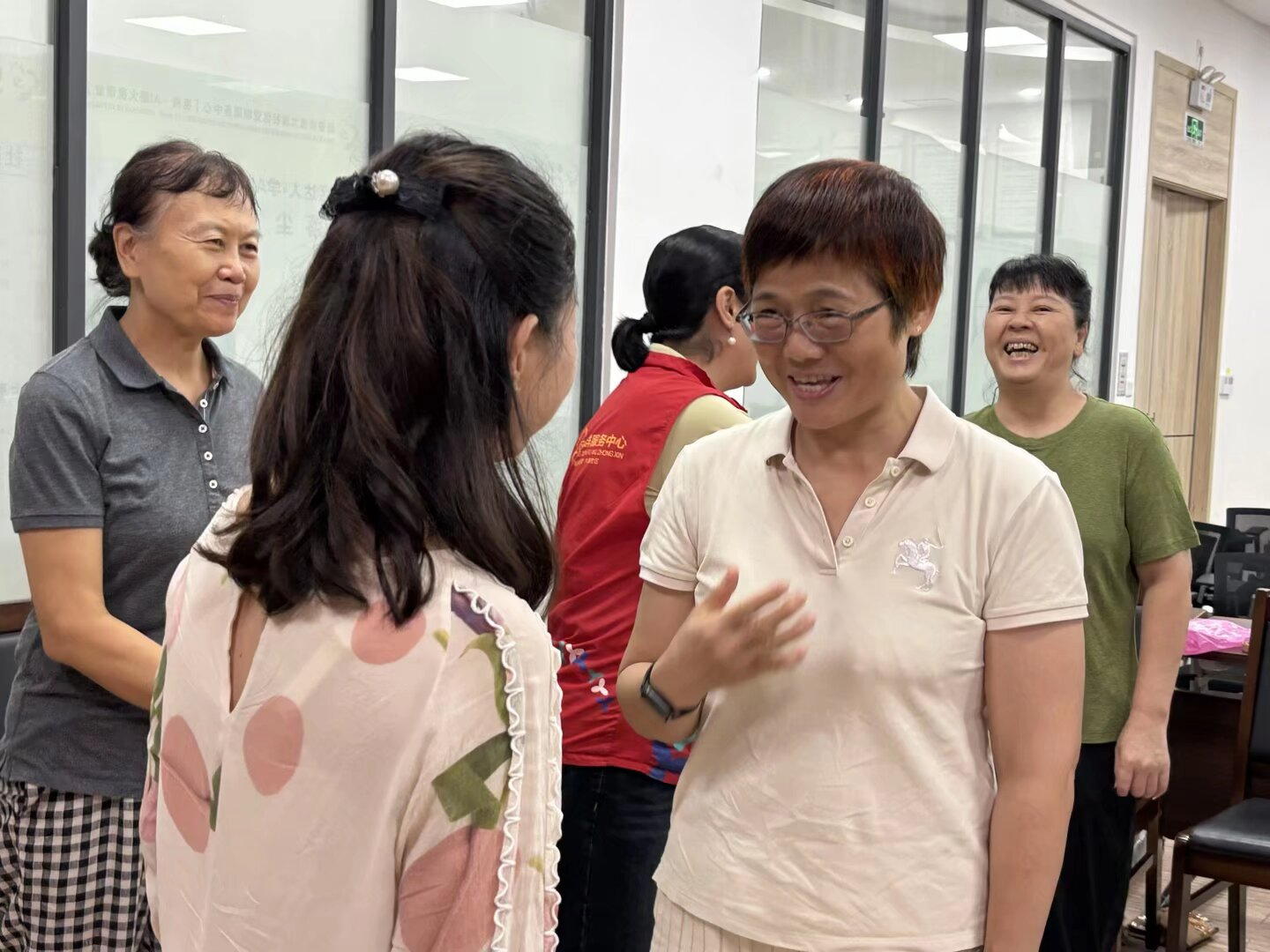 新安大浪社区心理戏剧课助力亲子沟通