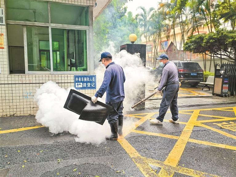 多举措防蚊灭蚊 为居民健康护航