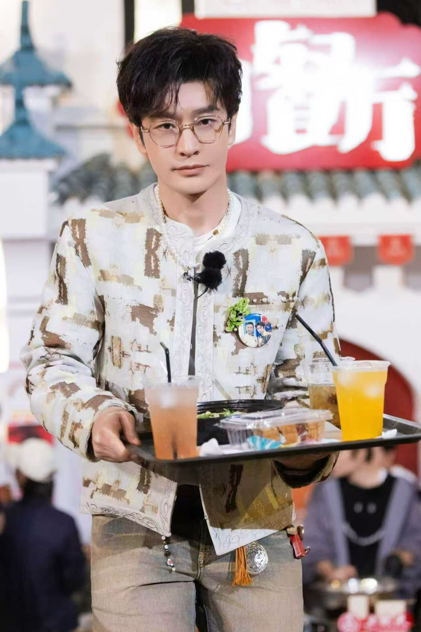 《中餐厅·非洲创业季》举办海外婚宴，合伙人们各展其长助力浪漫婚礼