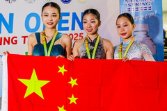 （体育）（1）花样滑冰——亚洲公开赛：中国选手包揽成年组女子单人滑前三名