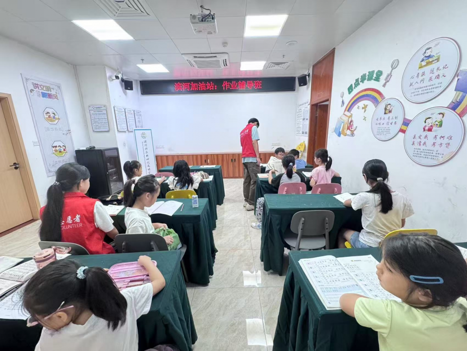 南园街道滨河社区开展系列特色活动130多场，托起青少年多彩暑假