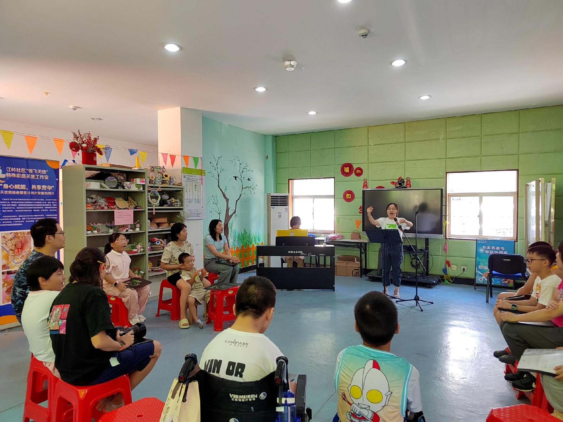 唱响爱的乐章,马峦街道江岭社区打造“慢飞天使”减压共融合唱课程