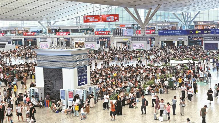 暑运首月深圳铁路旅客到发量超1700万