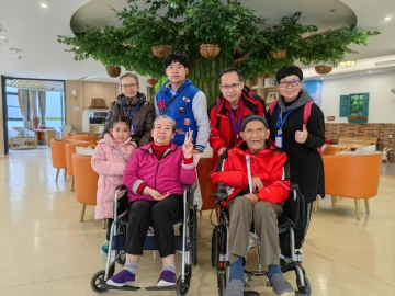 年度爱心家庭 | 陈惠娟家庭：根脉情深映香江 志愿服务暖湾区