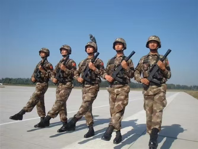 一次受阅就是一生的回忆，深圳退役老兵的阅兵情结